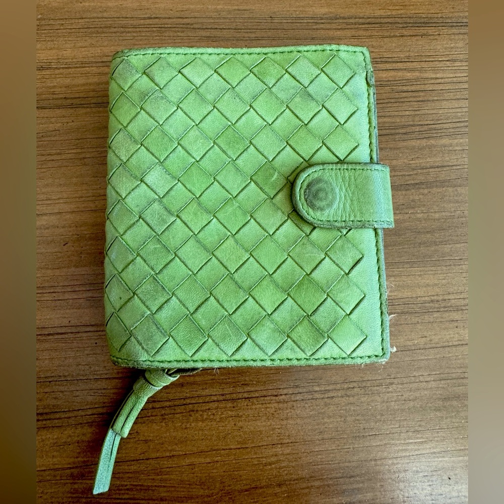 Bottega Veneta Intrecciato Green Leather Small Wallet